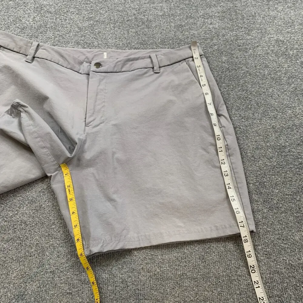 Lululemon Shorts Mens 38 Grey Commission Classic Sweat Wicking VersaTwill Pocket